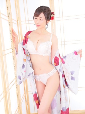 Shizuku Tsukinoの写メ日記｜エレガント 川崎高級店ソープ