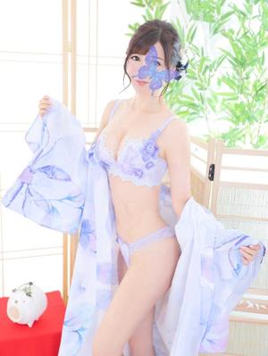Shizuku Tsukinoの写メ日記｜エレガント 川崎堀之内高級店ソープ